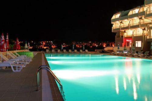 Panorama Hotel Sandanski Esterno foto